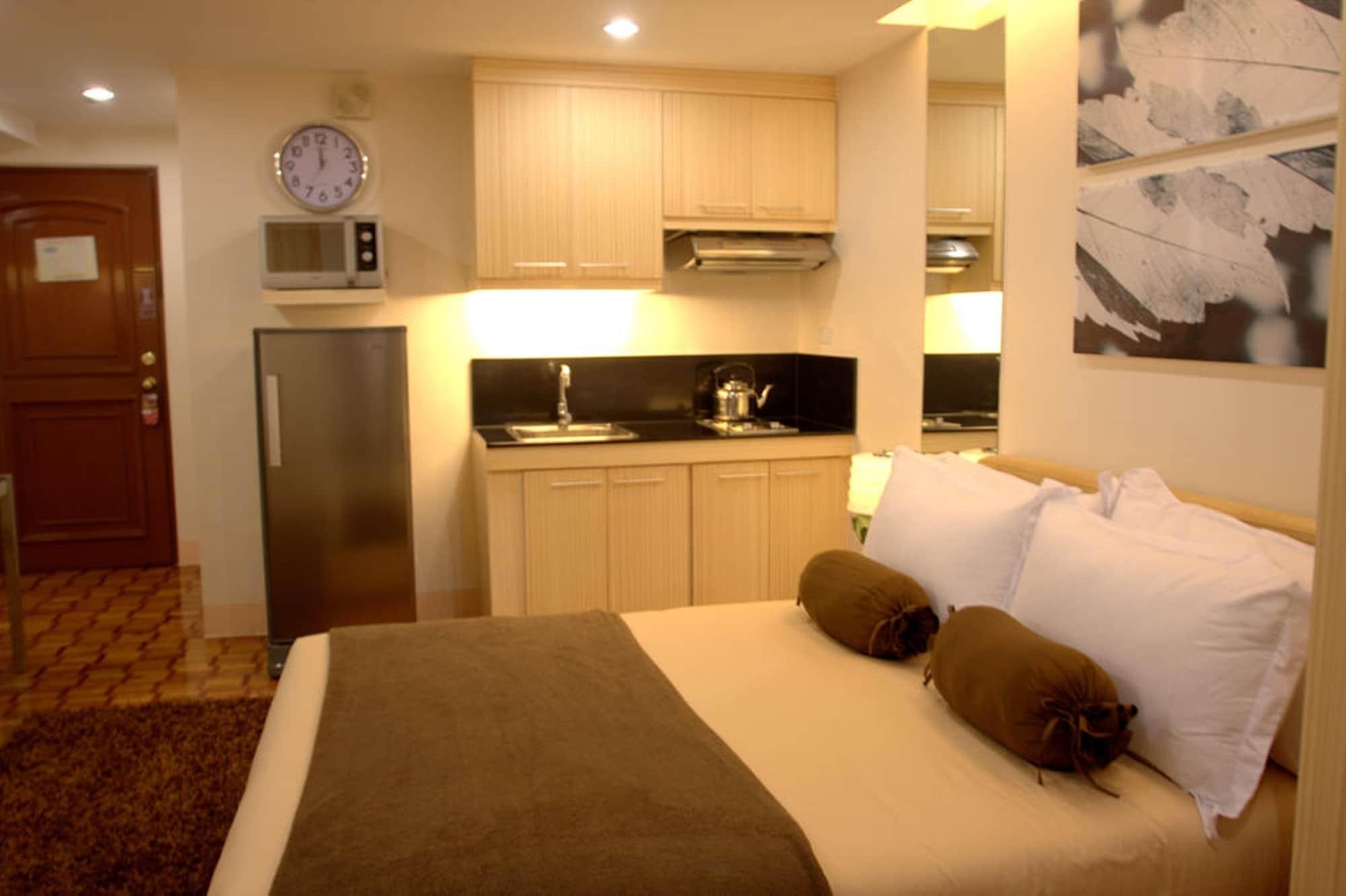 Prince Plaza II Condotel Makati City Bagian luar foto