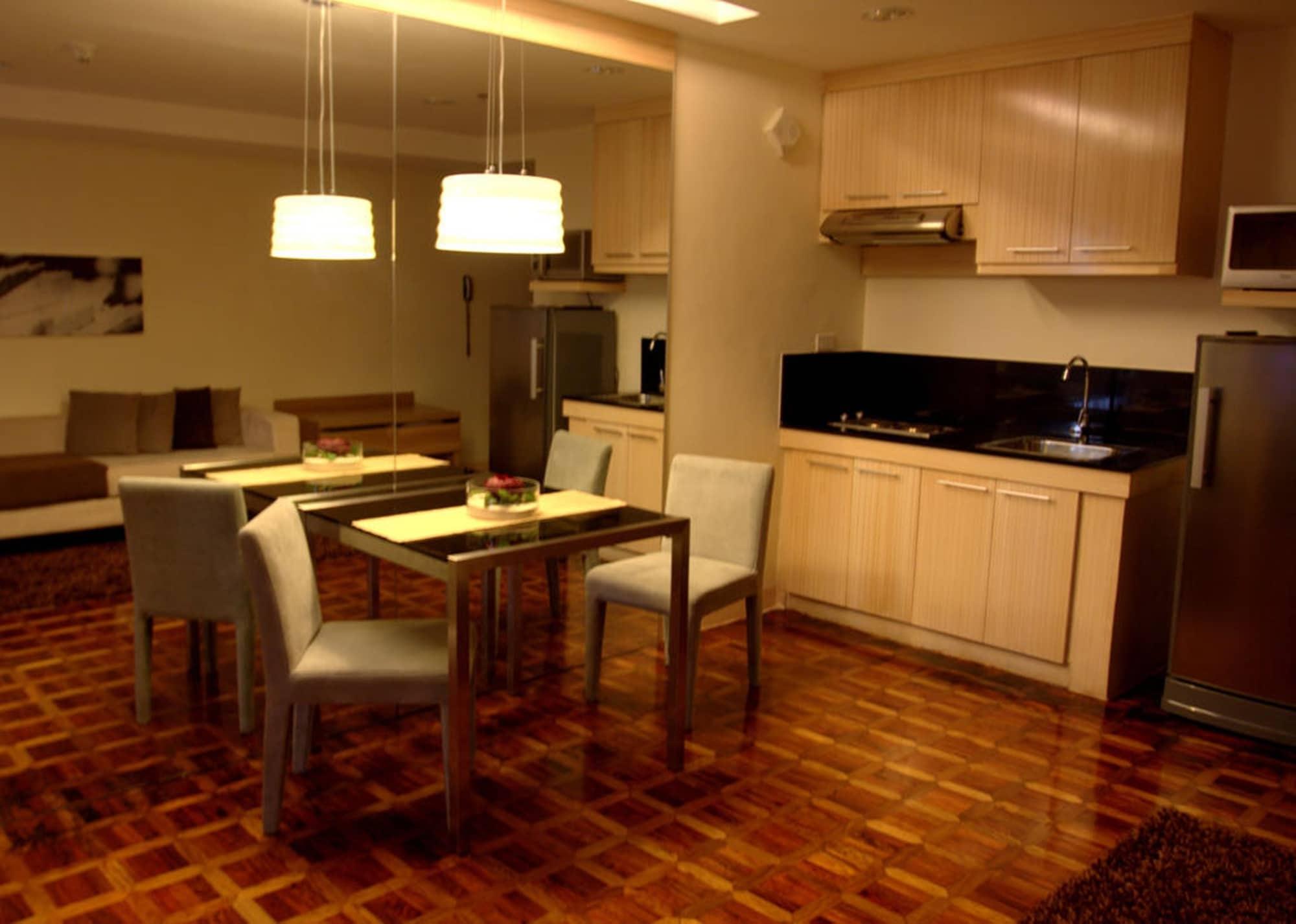 Prince Plaza II Condotel Makati City Bagian luar foto