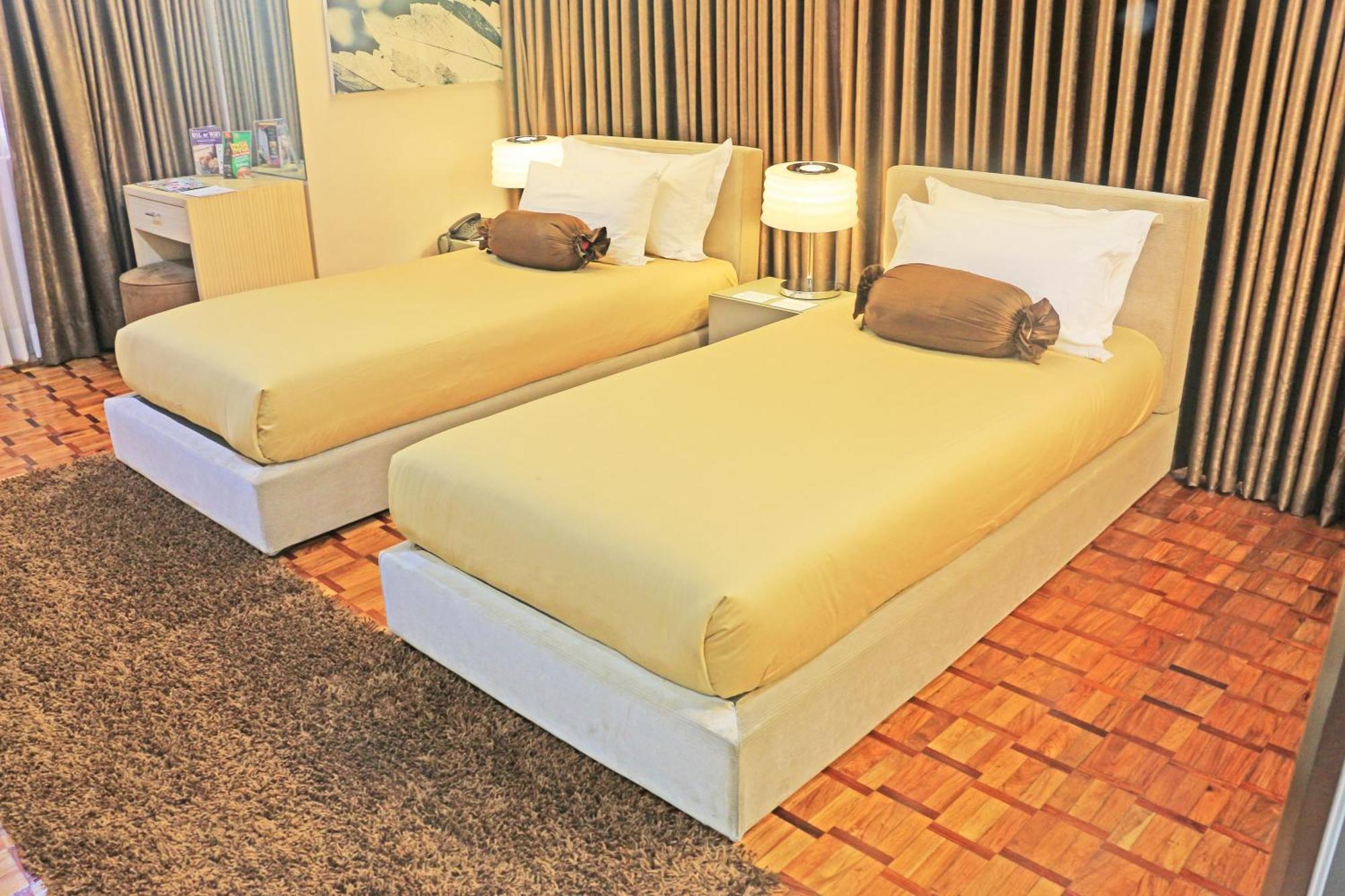 Prince Plaza II Condotel Makati City Bagian luar foto